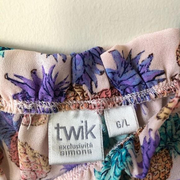 TWIK Off Shoulder Pineapple Top (Size:Large) - Picture 4 of 5